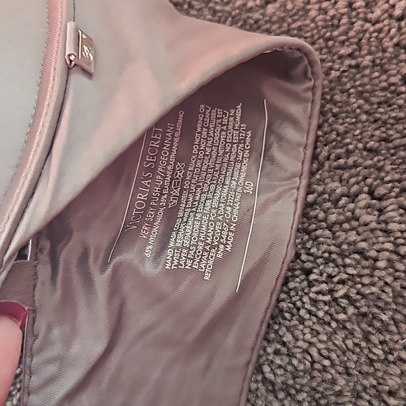 Bra - Picture 2 of 3